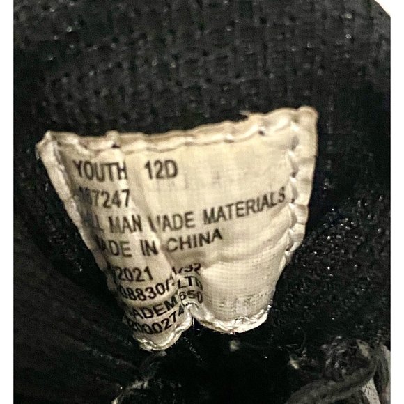 Brava Brand Soccer Cleats Youth size 12D Black Unisex Worn Twice - Picture 3 of 6